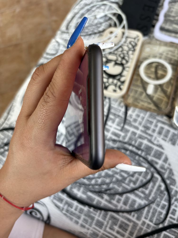Iphone 11 с гаранция