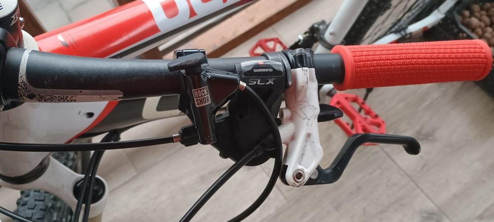 Bicicleta Cube AMS 110 full suspension