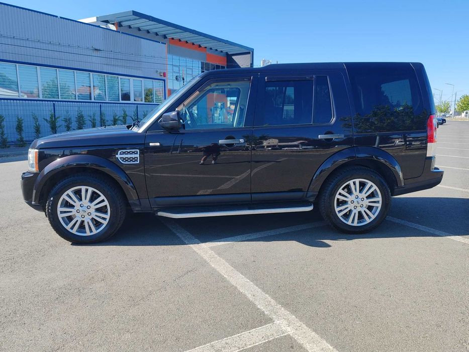 Land Rover Discovery 4