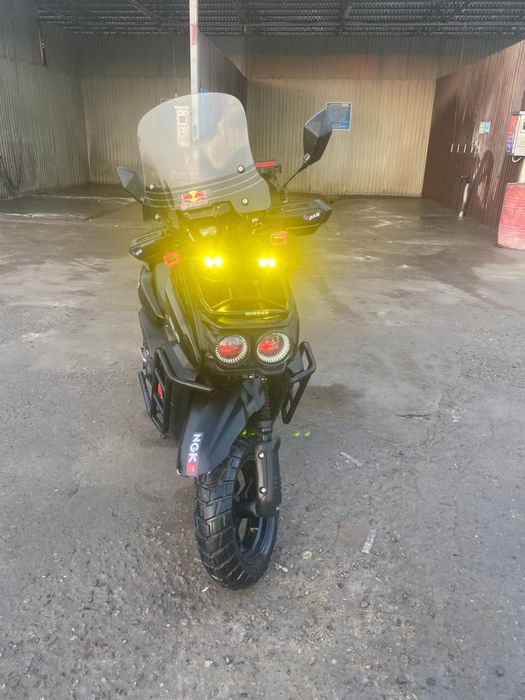 Продаю скутер танк 150 куб