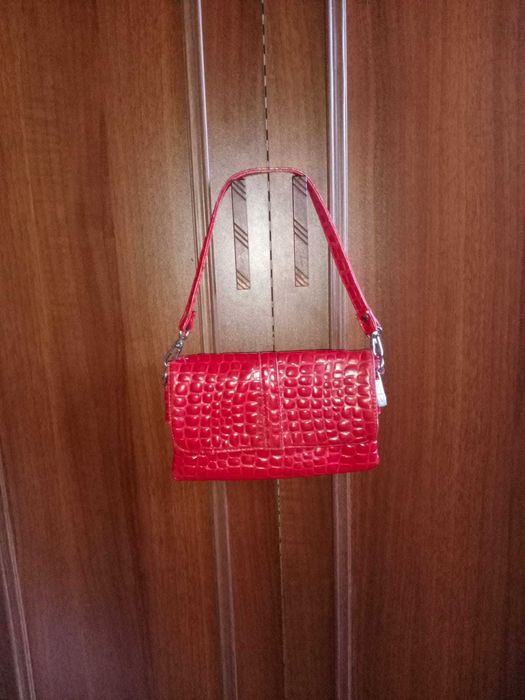 Продаю сумочку (клач)