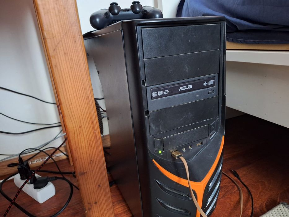 Vând PC low gaming