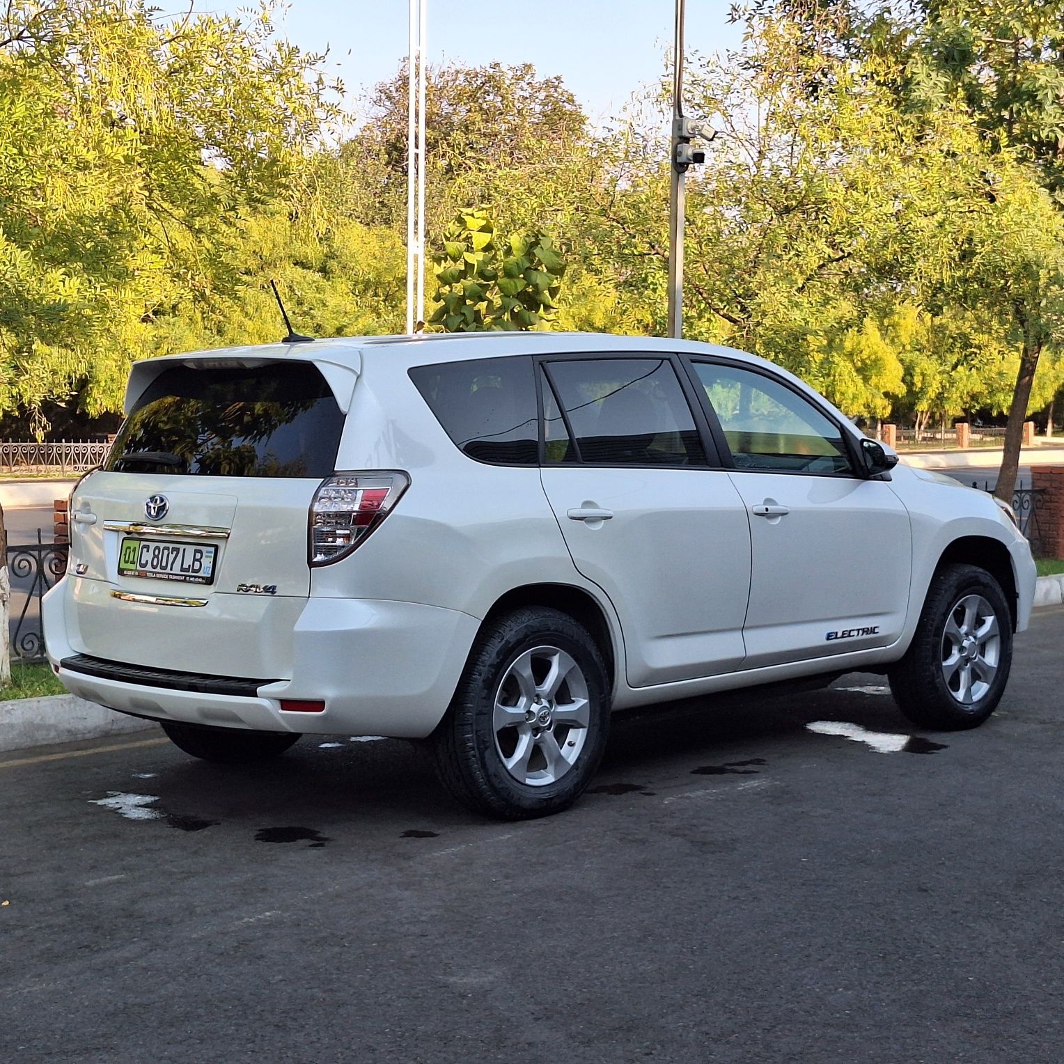 Toyota Rav4 EV Электромобил