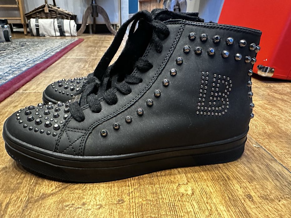 Laura Biadjoti кожени боти