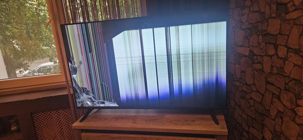 Tv LG spart pentru piese