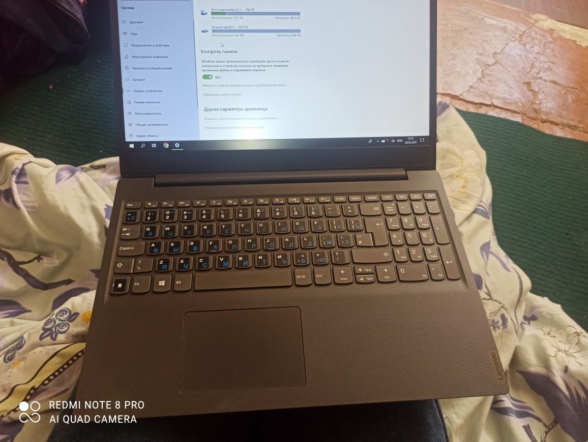 Lenovo notebook sotiladi yangiday turibdi