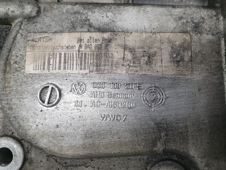 Capac distributie vibrochen VOLKSWAGEN GOLF V 1K1 2003 - 2009 1.6 FSI BAG, BLF, BLP  03C109211E