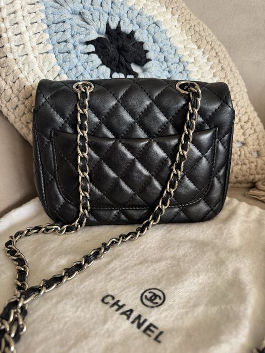 Chanel Черна Чантичка от Естествена Кожа