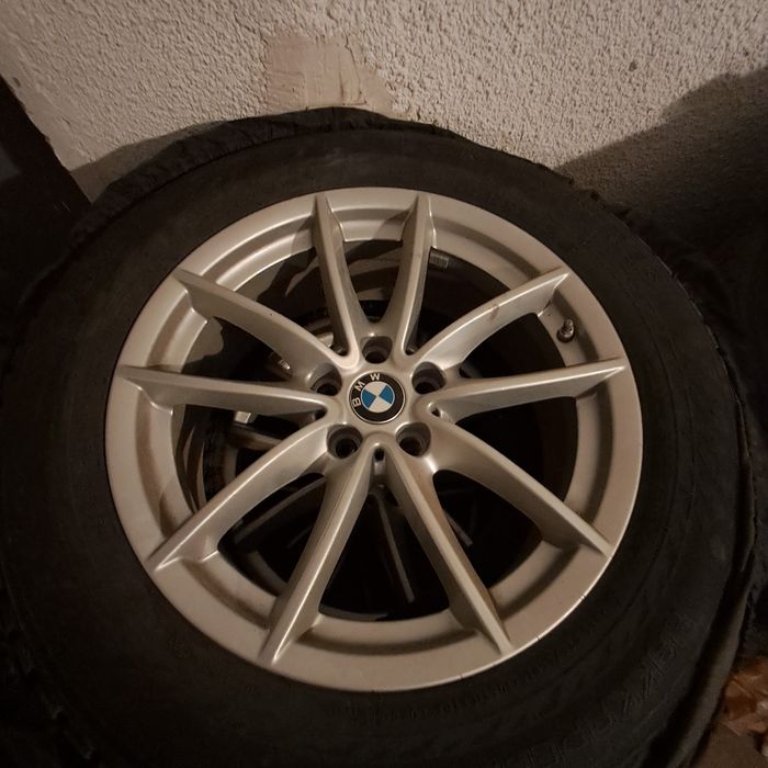 Продам практически новые диски с резиной