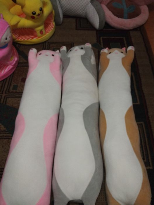 Продам игрушки кошки