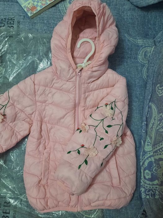 Продаем детскую курточку!