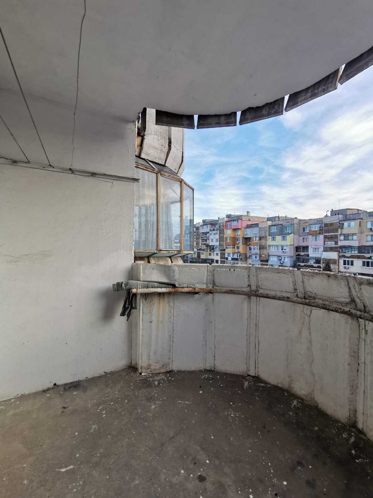 Продава се Двустаен апартамент в Русе, Дружба 3 - 63 кв.м за 1096 €/кв.м - Снимка #10