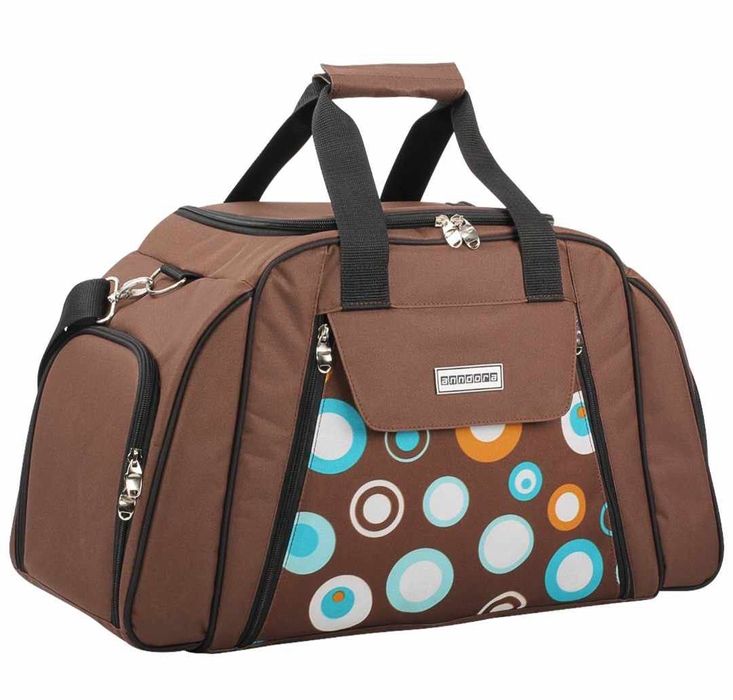 Пикник чанта за четирима с прибори