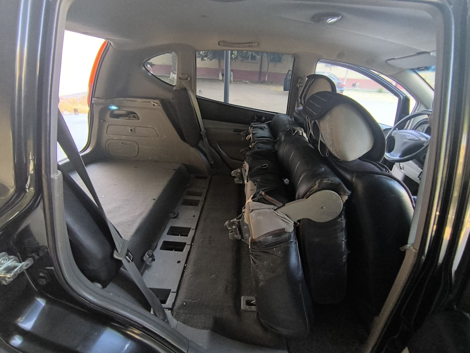 Продоет автомобиль Chevrolet Takuma