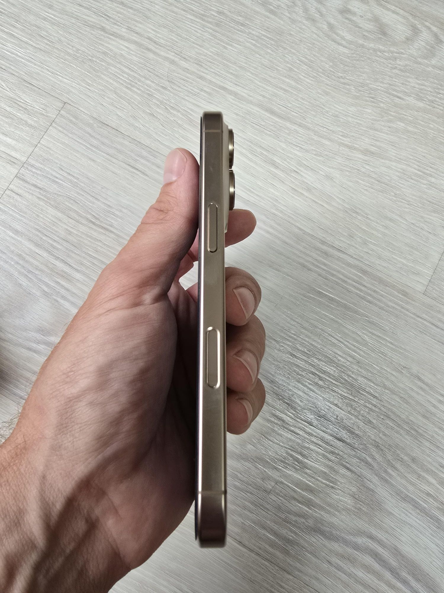 Iphone 16 Pro 256Gb Desert Titanium