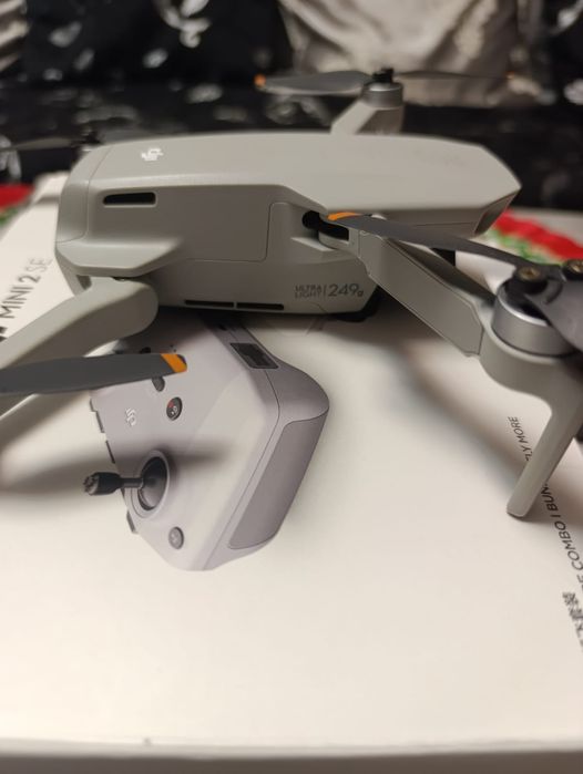 Drona DJI Mini 2 Fly more combo