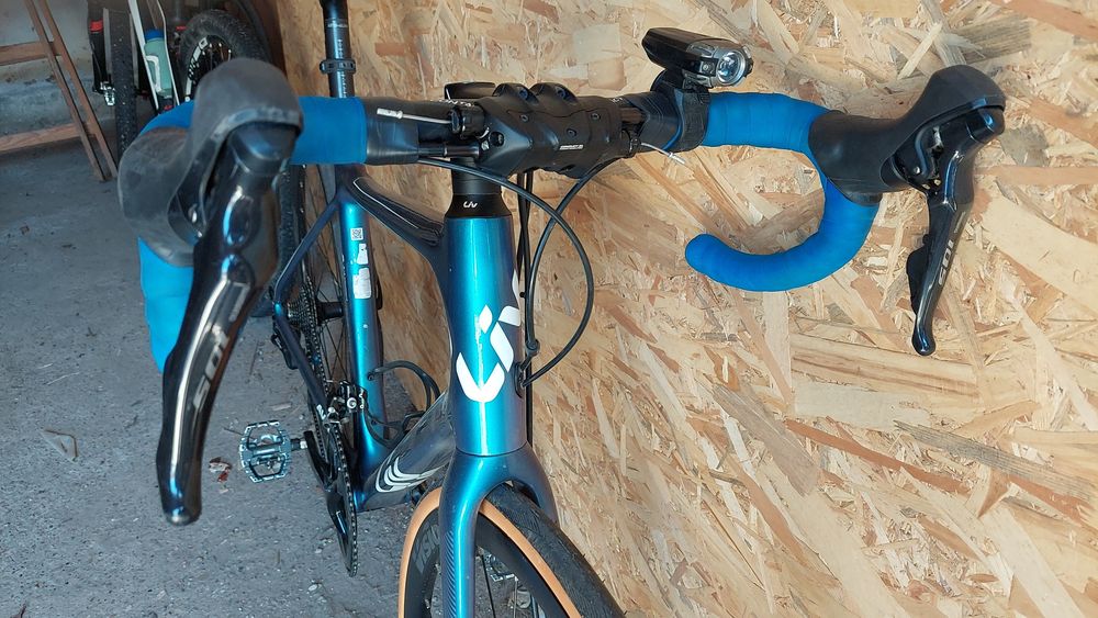 Cursiera Giant carbon 2-11vit ,linie 105 hiraulic