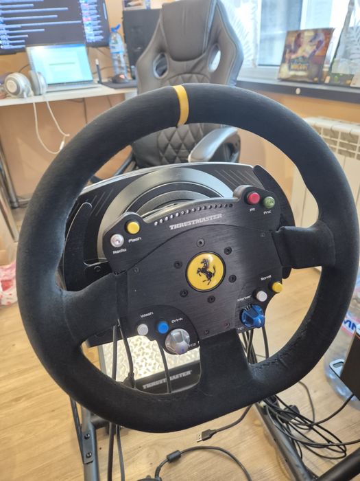 Racing Sim- Thrustmaster TS PC Ferrarri 488 + Huzarro Speed 6.0