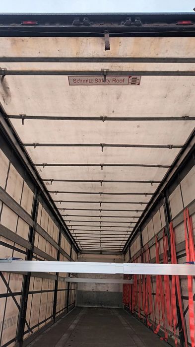 Semiremorca Schmitz cu alveola