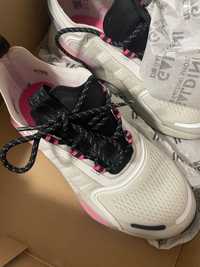 Супер модерни розово бели дамски маратонки Adidas!