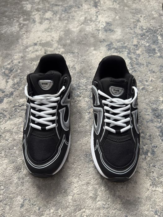 Papui dior b30 marimea 42 sau 43