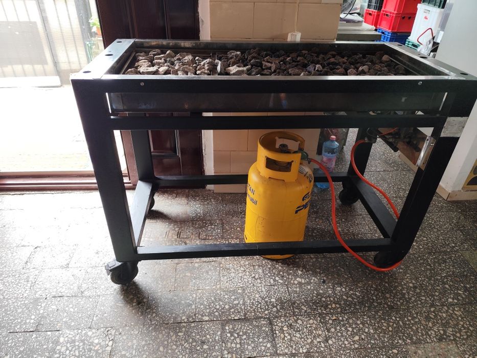 Grătar rocă vulcanică,  vaporgrill , rotisor arrosticini