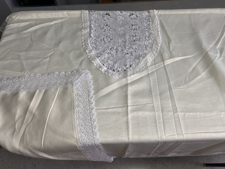 Продам скатерть тканевую 150х220