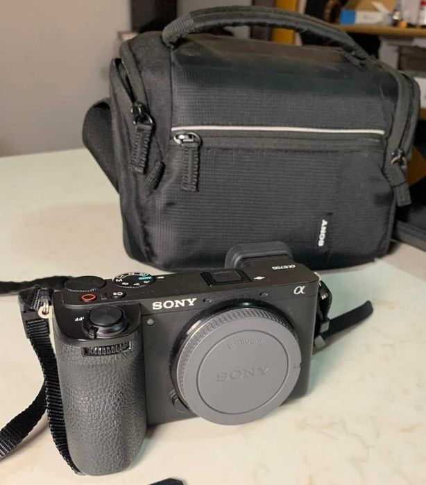 Sony A6700 + obiectiv Sony 15mm F1.4 G + obiectiv Sony FE 24mm F2.8 G