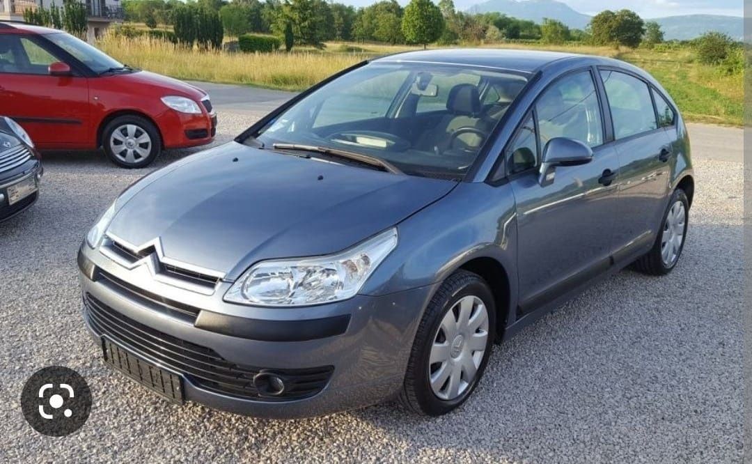 Dezmembrez Citroen C4 1.4 benzina an 2004 Orice piesă!