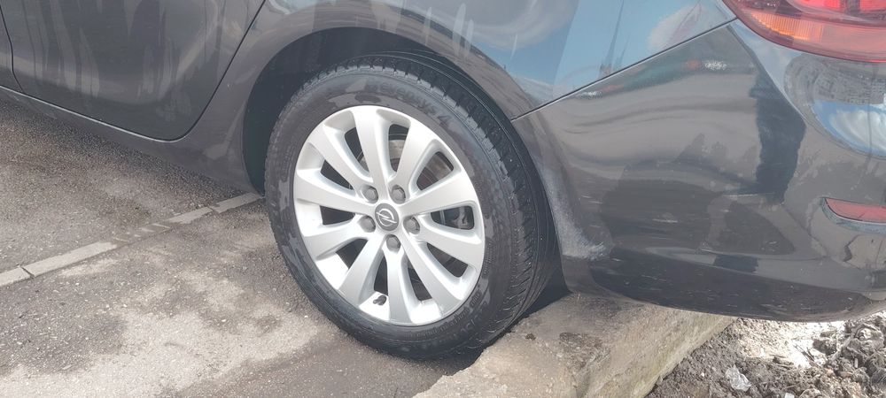 Обслужен Opel Astra 2012 1.7 cdti 125hp