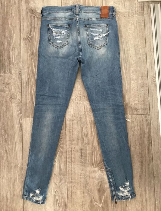 Pantaloni de jeans rupti Bershka nr.40