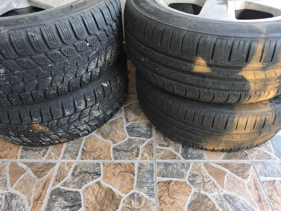 Roti de vânzare pe 16