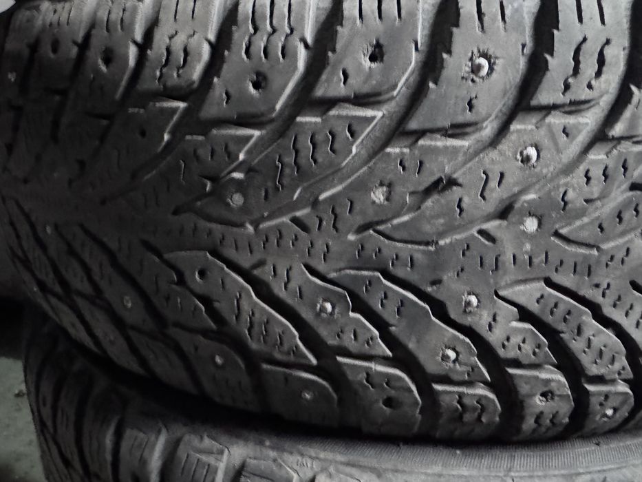 Комплект зимних шин nokian