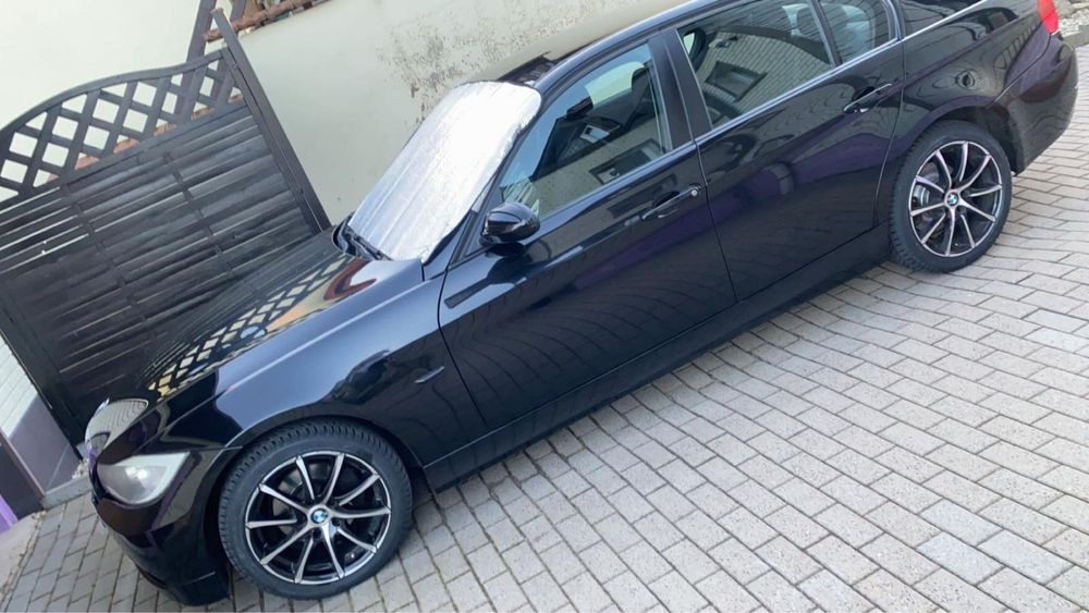 Vand sau schimb BMW 318i