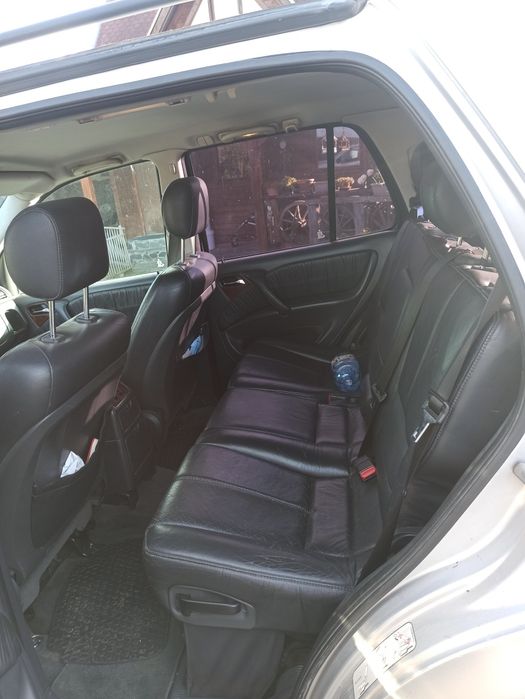 Mercedes ML 270   preț 1900 euro