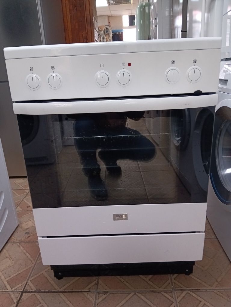 Свободно стояща печка с керамичен плот VOSS Electrolux 2годиниГаранция