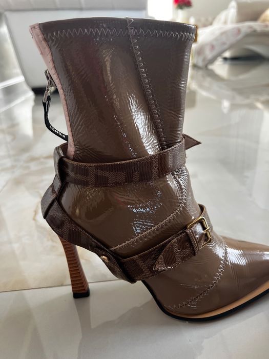 боти Fendi с ток