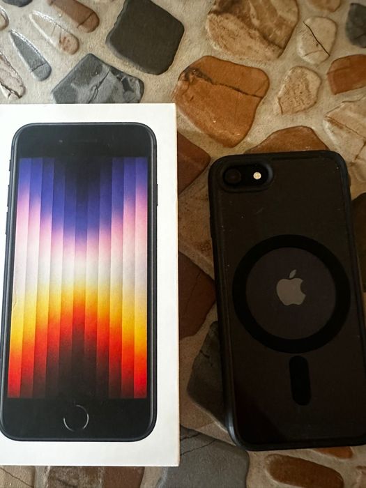 Iphone se3  2022 folosit foarte putin