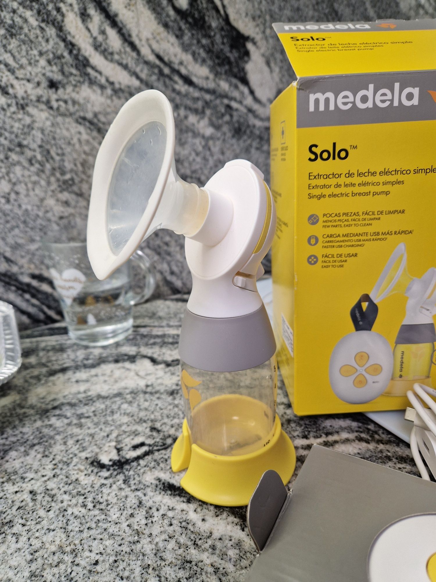Единична двуфазна помпа Medela Solo