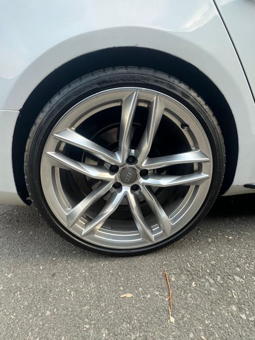 Audi A5 2.0tdi  full S-line  2013