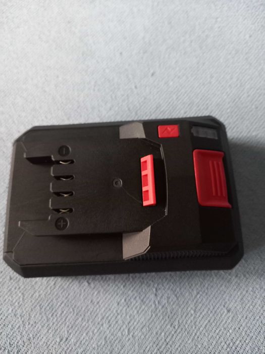 Lanterna portabilă cu LED-uri și alte scule parkside