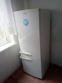 Холодильник Beko.