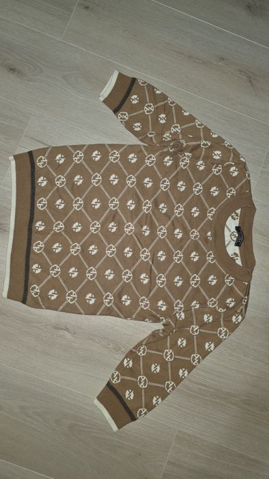 Пуловери от Alessa