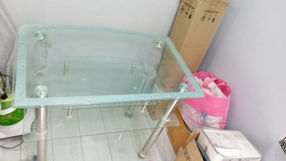 Продам подставку стеклянный