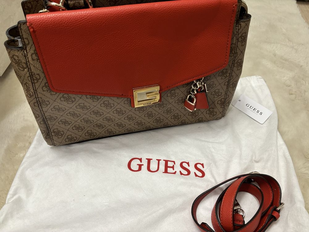 Чанта Guess