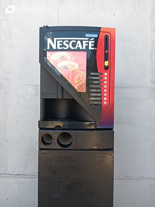 Aparat cafea Nescafe Lioness 

Pentru cunoscatori nu necesita