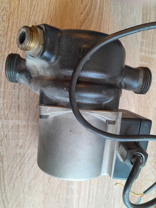 Pompa Bosch de recirculare apa Grundfos UP15-60 JULA