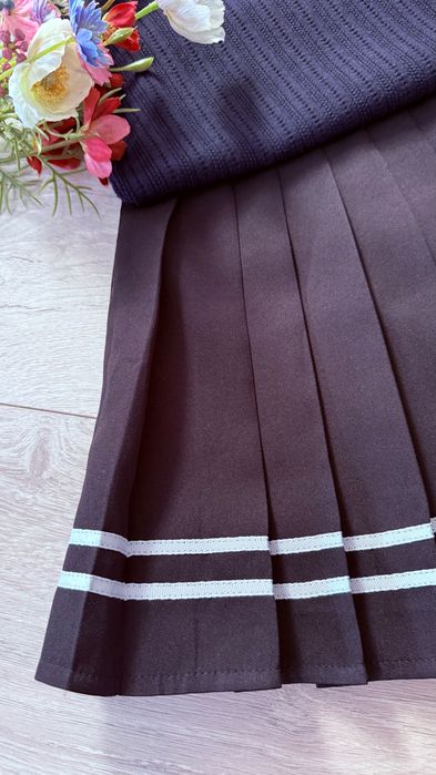 Красива плисирана пола