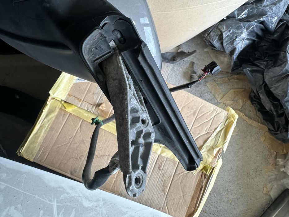 Vw Golf Mk7 оригинално ляво огледало