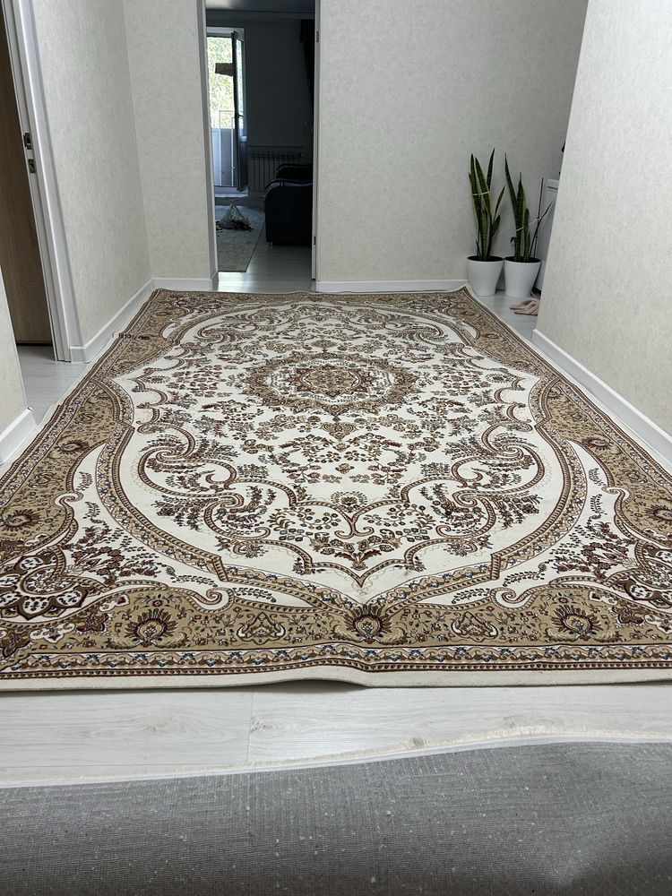 Продам 3 ковры разных размеров
